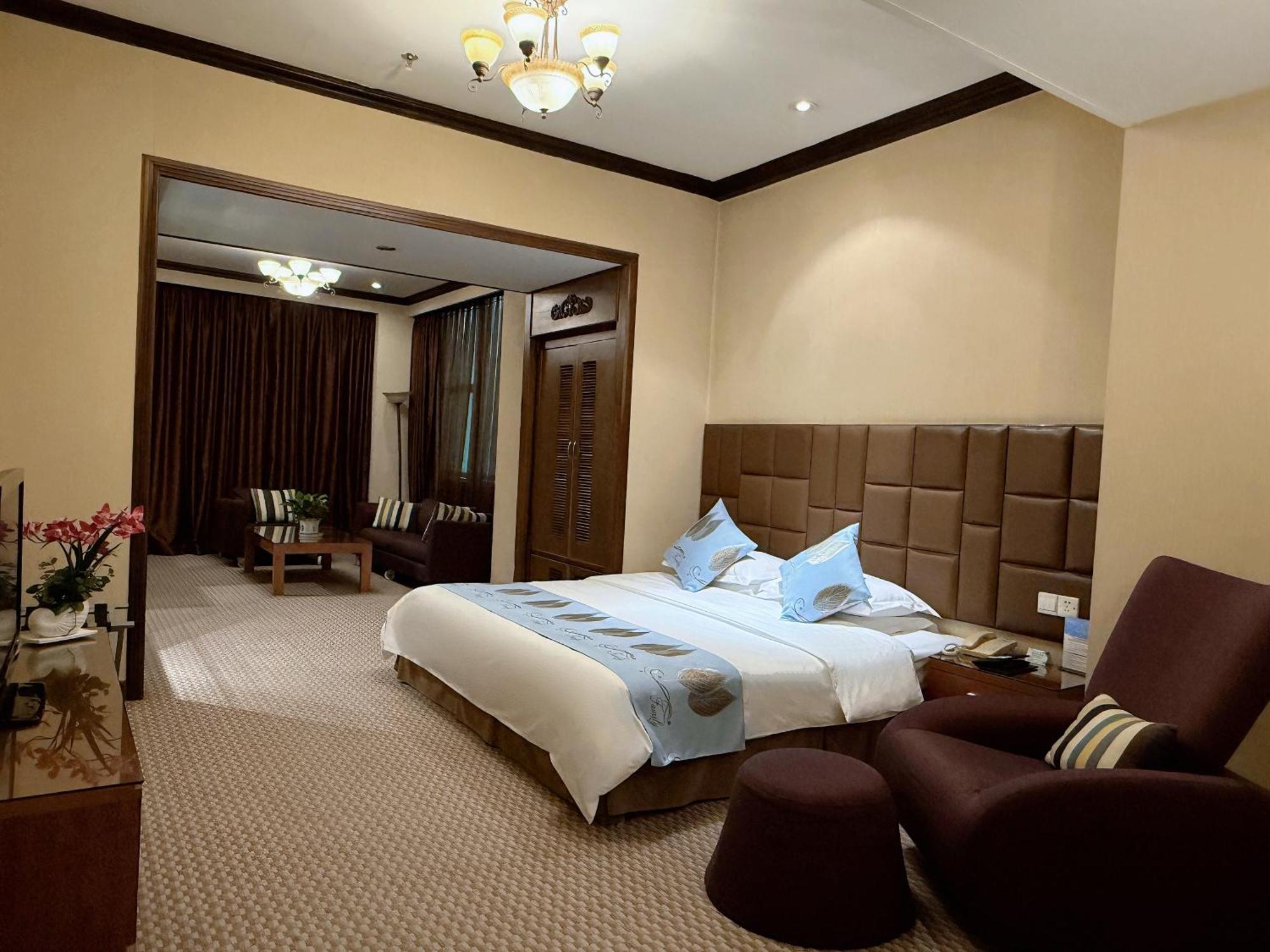 Chongqing Milky Way Hotel Extérieur photo