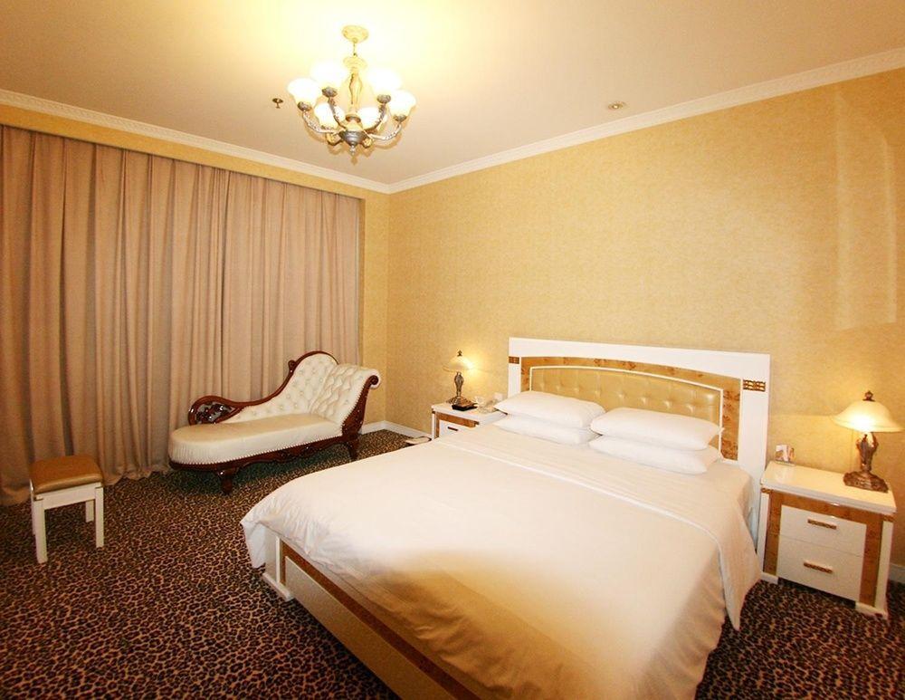 Chongqing Milky Way Hotel Extérieur photo